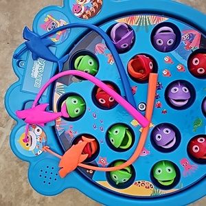 Pinkfong Baby Shark Let's go Hunt